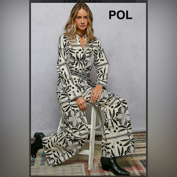 BPB225-2🤍🖤NEW! POL pretty Printed hsbc stamped Long Sleeve Top -so cute! - Picture 6 of 7